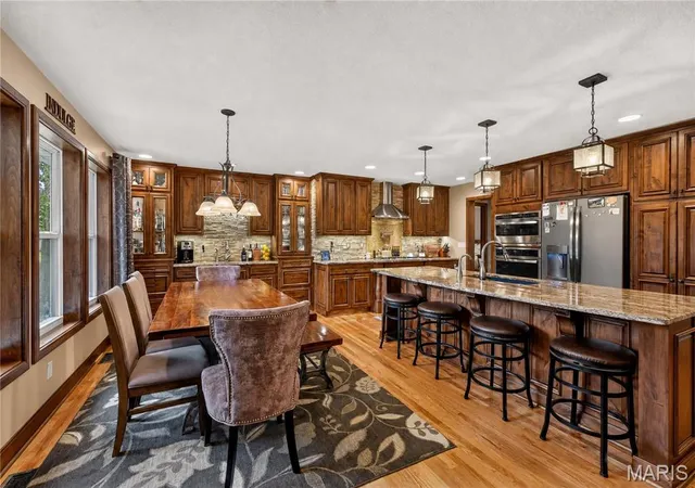 Photo 4 of Sale Pending at 5685 E Sing Dr, Columbia, MO 65202 | MLS# MIS26047839 | Listing updated on 2026-10-02