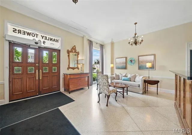 Photo 3 of Condo for sale at 900 S Hanley Rd #1B, Saint Louis, MO 63105 | MLS# MIS26047841 | Listing updated on 2026-10-02