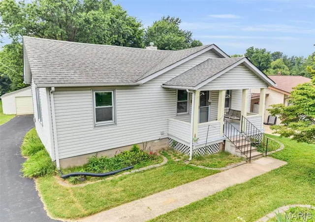 Photo 1 of Single family home for sale at 2519 Spencer Ave, Saint Louis, MO 63114 | MLS# MIS26047849 | Listing updated on 2026-09-04