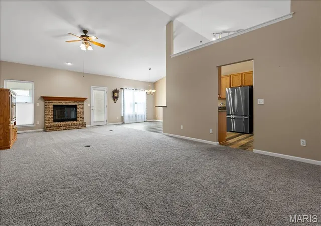 Photo 2 of Single family home for sale at 253 Strayhorn Dr, Saint Peters, MO 63376 | MLS# MIS26047858 | Listing updated on 2026-09-14