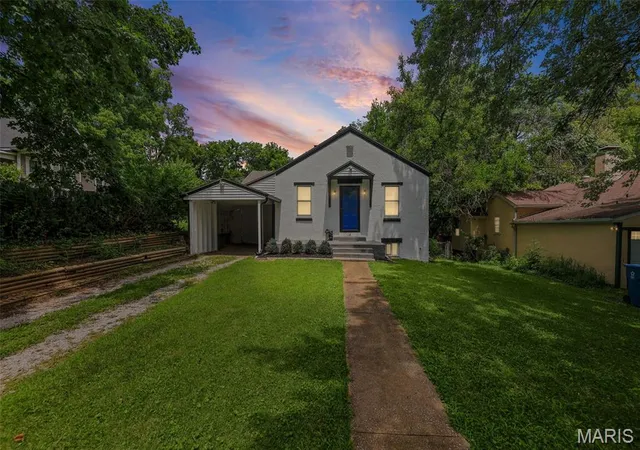 Photo 3 of Single family home for sale at 118 Hazel Ave, Belleville, IL 62223 | MLS# MIS26047863 | Listing updated on 2026-09-04