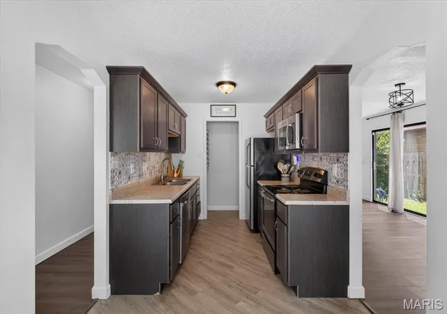 Photo 4 of Single family home for sale at 1513 Royal Oak Ct, O Fallon, IL 62269 | MLS# MIS26047866 | Listing updated on 2026-09-14