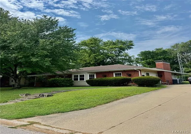 Photo 21 of Single family home for sale at 407 Killarney Dr, Greenville, IL 62246 | MLS# MIS26047891 | Listing updated on 2026-09-04