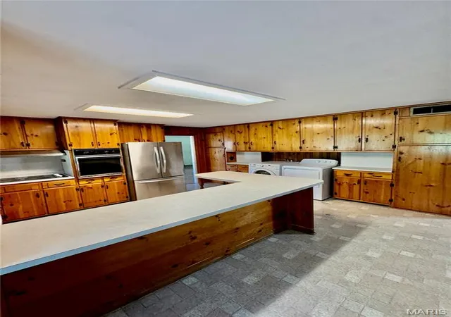Photo 4 of Single family home for sale at 407 Killarney Dr, Greenville, IL 62246 | MLS# MIS26047891 | Listing updated on 2026-09-04