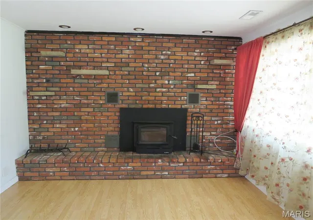 Photo 4 of Single family home for sale at 3021 Lake Northwoods Rd, Owensville, MO 65066 | MLS# MIS26047893 | Listing updated on 2026-08-14