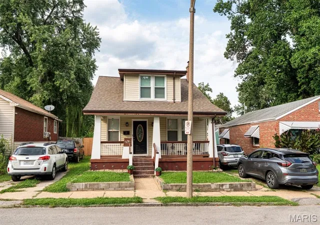 Photo 1 of Single family home for sale at 4015 Eichelberger St, Saint Louis, MO 63116 | MLS# MIS26047894 | Listing updated on 2026-09-28