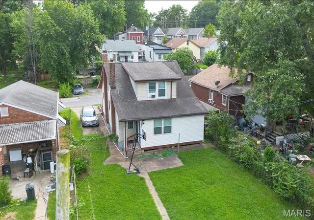 Photo 3 of Single family home for sale at 4015 Eichelberger St, Saint Louis, MO 63116 | MLS# MIS26047894 | Listing updated on 2026-09-28