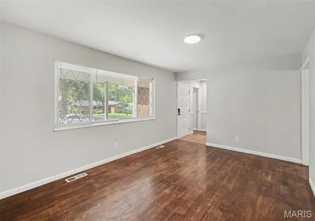 Photo 2 of Sale Pending at 8429 Jacklin Ave, Hazelwood, MO 63042 | MLS# MIS26047907 | Listing updated on 2026-08-13