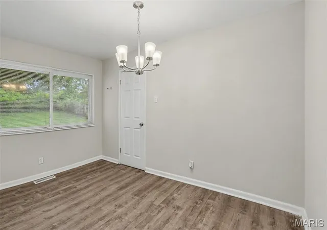 Photo 3 of Sale Pending at 8429 Jacklin Ave, Hazelwood, MO 63042 | MLS# MIS26047907 | Listing updated on 2026-08-13
