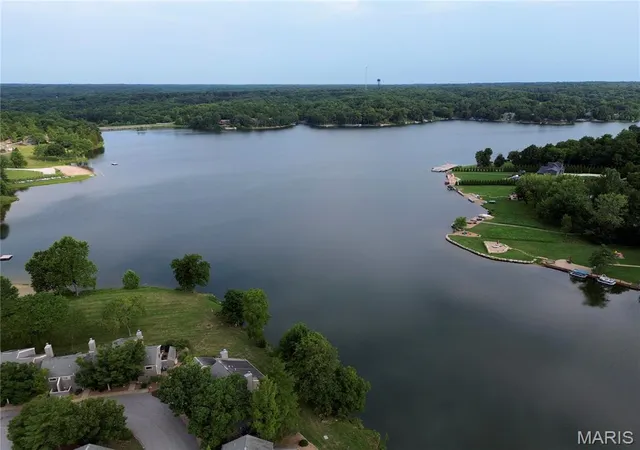 Photo 2 of Condo for sale at 132 Geneva Cove Dr, Wright City, MO 63390 | MLS# MIS26047918 | Listing updated on 2026-10-05