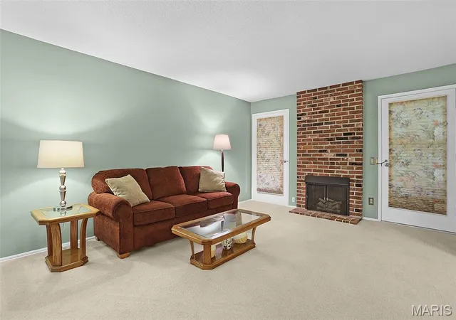 Listing Photo 4 - Condo for sale in building located at 514 Coeur De Royale Dr, Creve Coeur, MO 63141 - Unit #101