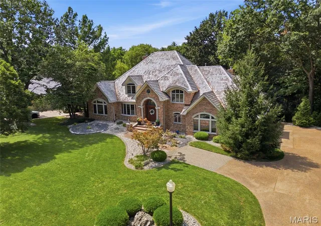 62nd image of 1109 N Oxfordshire Ln, Edwardsville, IL 62025 | MLS# MIS26047931