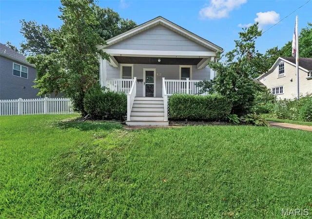 image of 720 Landscape Ave, Saint Louis, MO 63119 | MLS# MIS26047952