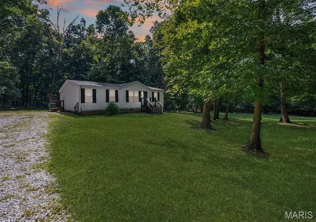 30th image of 4109 Lakeview Dr, Hillsboro, MO 63050 | MLS# MIS26047960