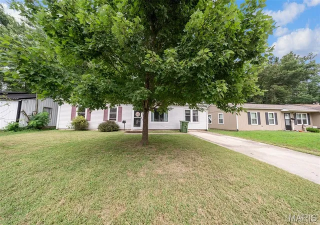 Photo 1 of Single family home for sale at 5 King Dr, Rolla, MO 65401 | MLS# MIS26047965 | Listing updated on 2026-10-04