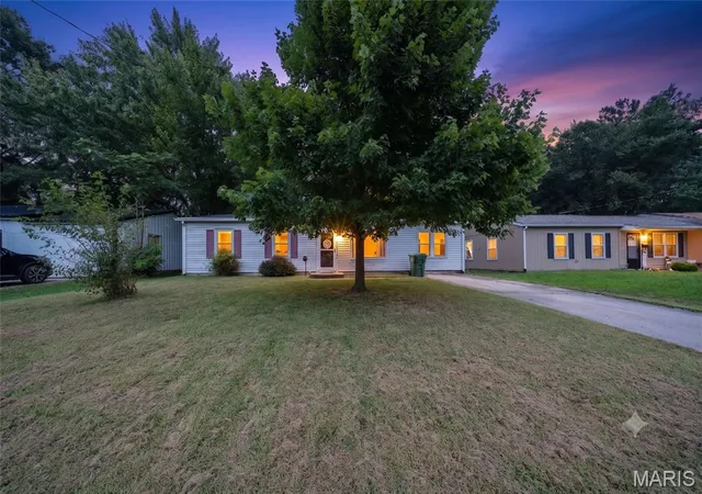 Photo 3 of Single family home for sale at 5 King Dr, Rolla, MO 65401 | MLS# MIS26047965 | Listing updated on 2026-10-04