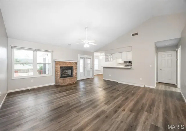 4th image of 3246 Hunters Wy, Belleville, IL 62221 | MLS# MIS26047969