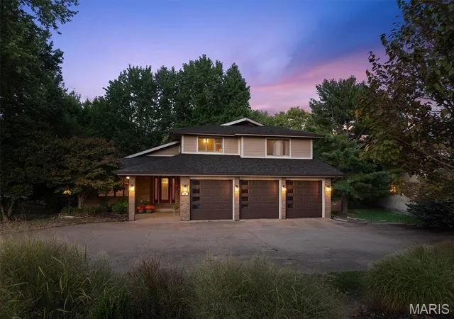 Photo 1 of Single family home for sale at 14 Ginger Crst Dr, Glen Carbon, IL 62034 | MLS# MIS26047977 | Listing updated on 2026-10-09