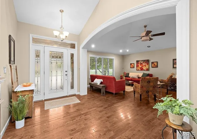 Photo 4 of Single family home for sale at 14 Ginger Crst Dr, Glen Carbon, IL 62034 | MLS# MIS26047977 | Listing updated on 2026-10-09