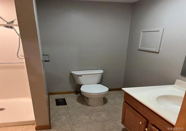 Photo 4 of Sale Pending at 590 S 2Nd St, Breese, IL 62230 | MLS# MIS26048008 | Listing updated on 2026-10-06
