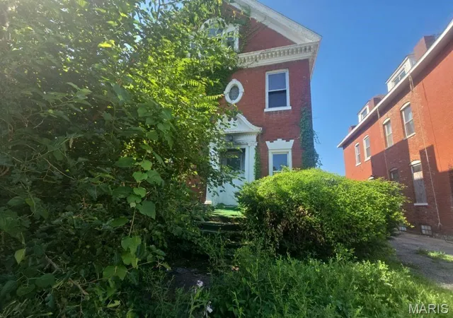 Photo 1 of Sale Pending at 5044 Raymond Ave, St Louis, MO 63113 | MLS# MIS26048011 | Listing updated on 2026-09-01
