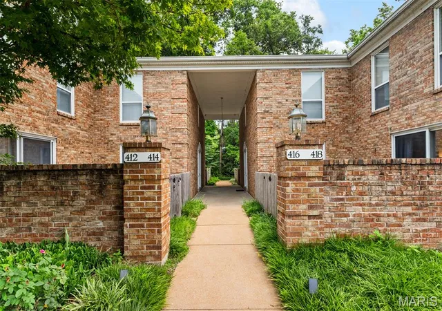 2nd image of 418 Colony Woods Dr, Saint Louis, MO 63122 | MLS# MIS26048018