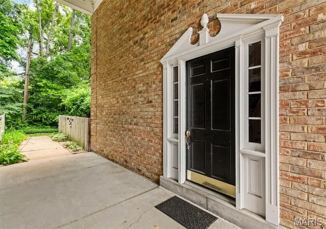 4th image of 418 Colony Woods Dr, Saint Louis, MO 63122 | MLS# MIS26048018