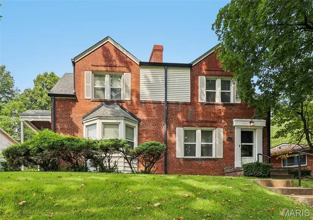 Photo 2 of Multi family home for sale at 1039 1041 Midland Blvd, Saint Louis, MO 63130 | MLS# MIS26048021 | Listing updated on 2026-08-12