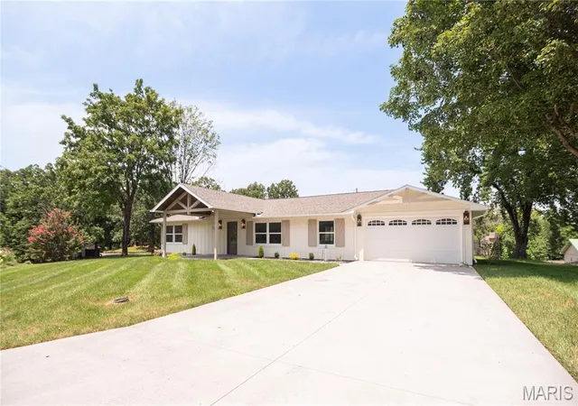 Photo 1 of Single family home for sale at 710 Bloomfield Ave, Bloomfield, MO 63825 | MLS# MIS26048024 | Listing updated on 2026-07-27
