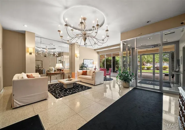 Photo 3 of Condo for sale at 6415 Jamieson Ave #204, Saint Louis, MO 63109 | MLS# MIS26048052 | Listing updated on 2026-09-17