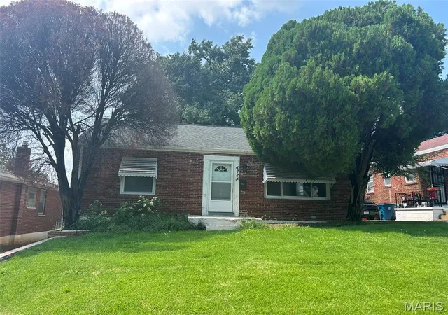 Photo 1 of Single family home for sale at 4725 Fletcher St, Saint Louis, MO 63121 | MLS# MIS26048066 | Listing updated on 2026-09-04