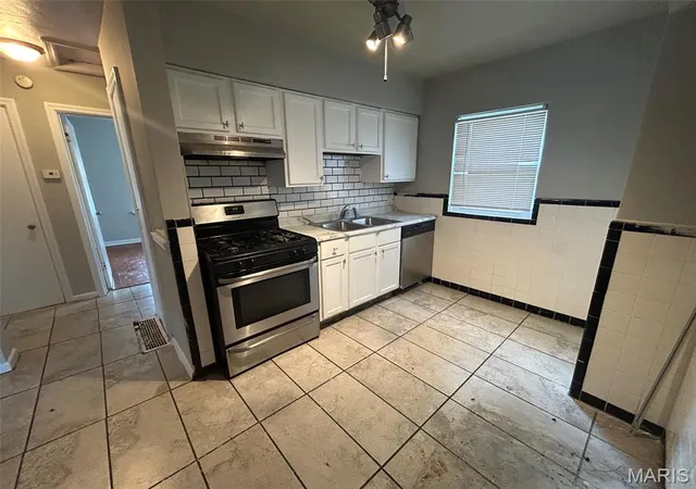 Photo 2 of Single family home for sale at 4725 Fletcher St, Saint Louis, MO 63121 | MLS# MIS26048066 | Listing updated on 2026-09-04