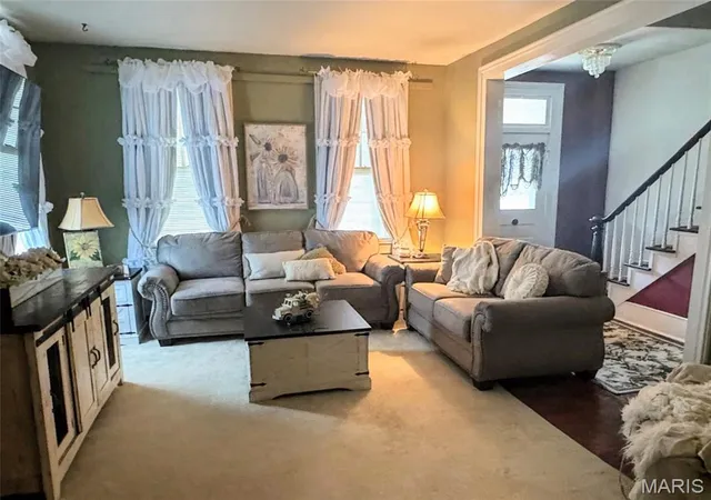 Photo 3 of Single family home for sale at 906 Georgia St, Louisiana, MO 63353 | MLS# MIS26048068 | Listing updated on 2026-09-20