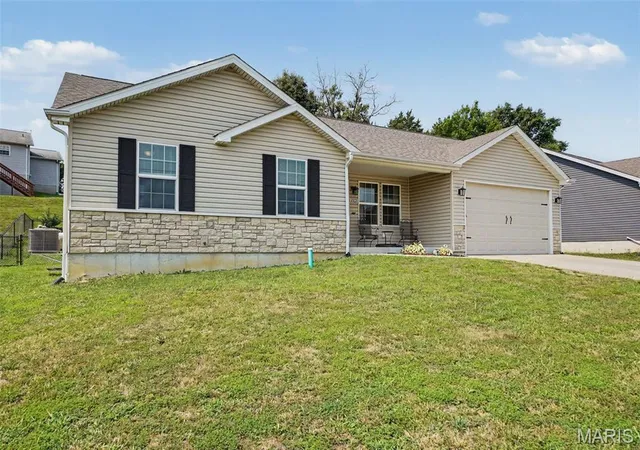 1st image of 1023 Wrigley Cir, Warrenton, MO 63383 | MLS# MIS26048078