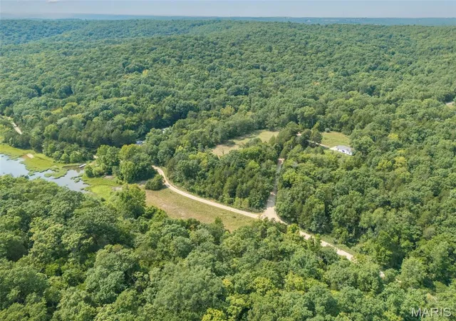 Photo 4 of Land for sale at 400 Hill Side Rd, De Soto, MO 63020 | MLS# MIS26048079 | Listing updated on 2026-08-05