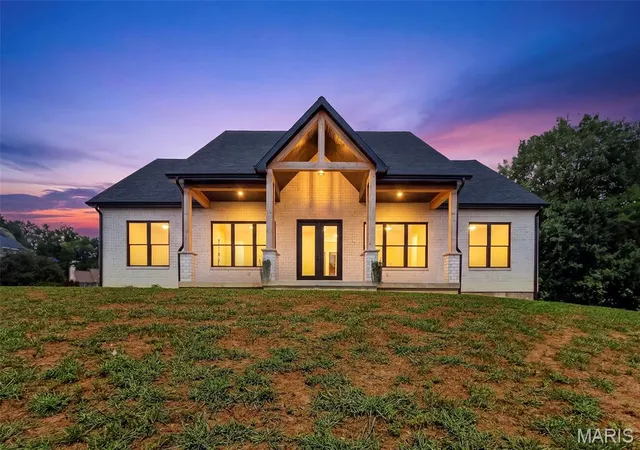 2nd image of 10116 Norwoods Ct, Hannibal, MO 63401 | MLS# MIS26048083