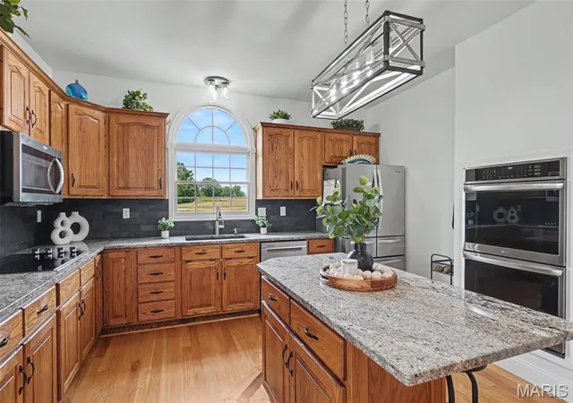 Photo 3 of Single family home for sale at 22628 Doe Hvn, Warrenton, MO 63383 | MLS# MIS26048096 | Listing updated on 2026-10-06