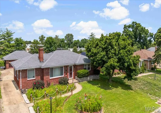 2nd image of 3913 Cordes Dr, Saint Louis, MO 63125 | MLS# MIS26048098