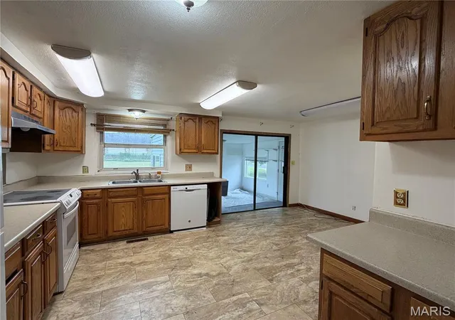4th image of 226 Dixie St, Sikeston, MO 63801 | MLS# MIS26048118