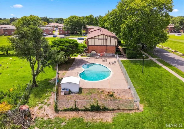 Photo 2 of Condo for sale at 602 Rosetta Dr #C, Florissant, MO 63031 | MLS# MIS26048119 | Listing updated on 2026-10-05