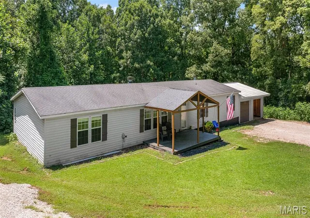 2nd image of 85 Logan Ln, Scott City, MO 63780 | MLS# MIS26048123