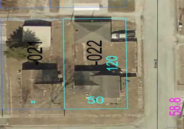 16th image of 1045 Bell Pl, Hillsboro, IL 62049 | MLS# MIS26048133