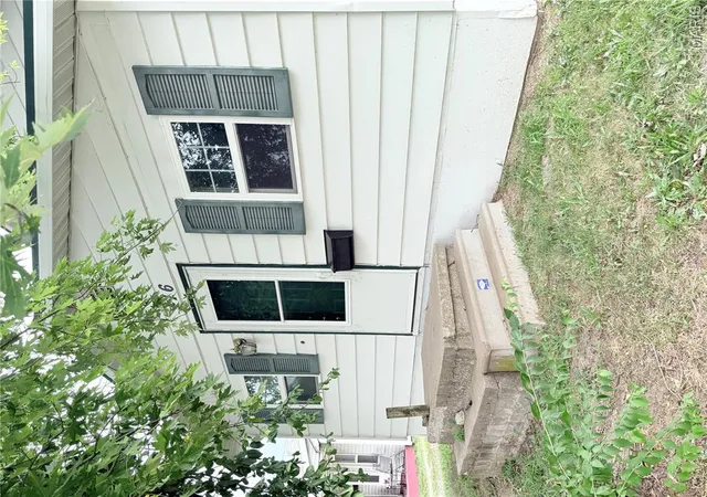 Photo 4 of Single Family Residence at 416 Agricultural St, Mexico, MO 65265 | MLS# MIS26048139 | | Sold on 2026-09-01