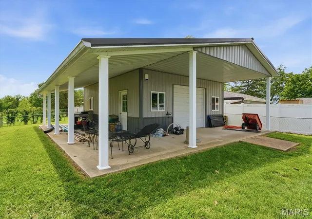 2nd image of 907 Bethel Mine Rd, Caseyville, IL 62232 | MLS# MIS26048145