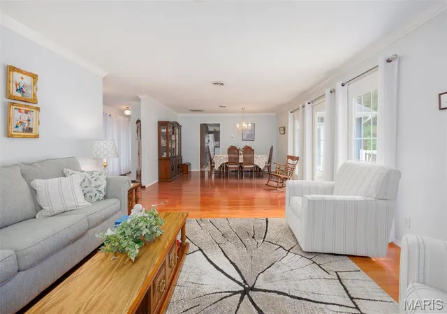 Photo 3 of Single family home for sale at 2405 Washingtpm St, Salem, IL 62881 | MLS# MIS26048146 | Listing updated on 2026-07-27