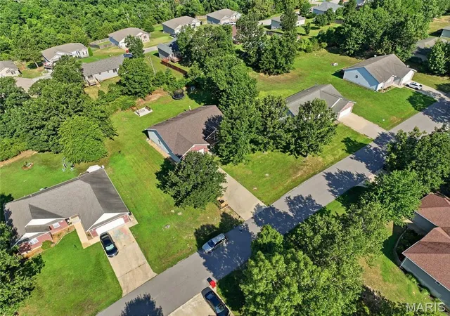 3rd image of 20967 Lacombe Rd, Waynesville, MO 65583 | MLS# MIS26048162