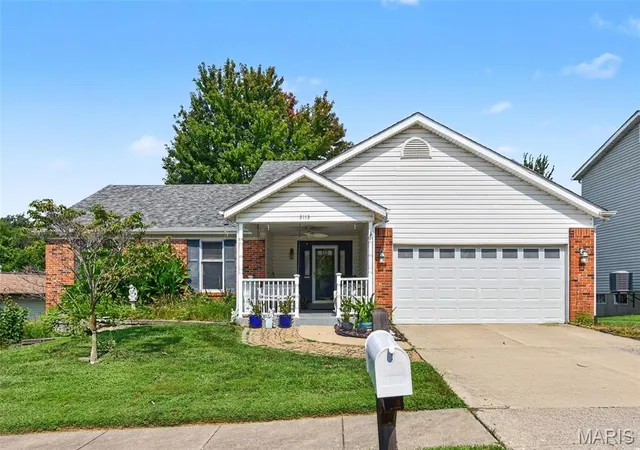 Photo 1 of Sale Pending at 2113 Dettmer Pl, Florissant, MO 63031 | MLS# MIS26048165 | Listing updated on 2026-08-30