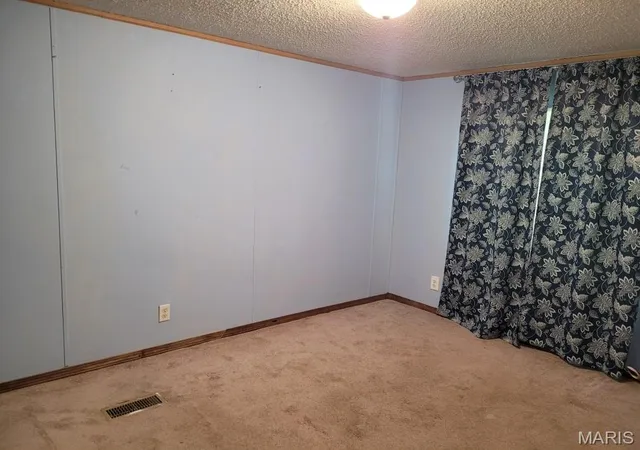 Photo 4 of Sale Pending at 6192 Amberwood Dr, House Springs, MO 63051 | MLS# MIS26048167 | Listing updated on 2026-08-24