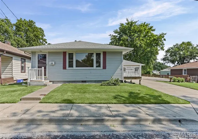 Photo 2 of Single family home for sale at 111 W 1st Street, Hartford, IL 62048 | MLS# MIS26048174 | Listing updated on 2026-10-09