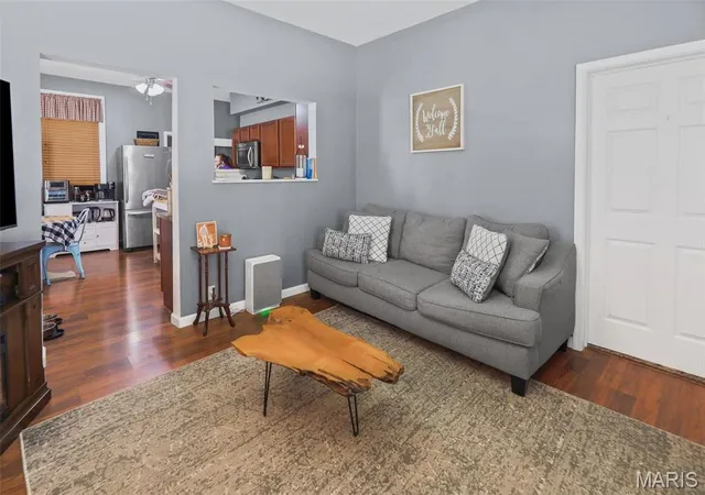 Photo 3 of Single family home for sale at 313 N John St, Mascoutah, IL 62258 | MLS# MIS26048197 | Listing updated on 2026-10-26